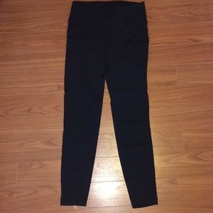 Athleta Pants - Black Athleta Leggings with Pockets Athleta Pants - Black Athleta Leggings with Pockets